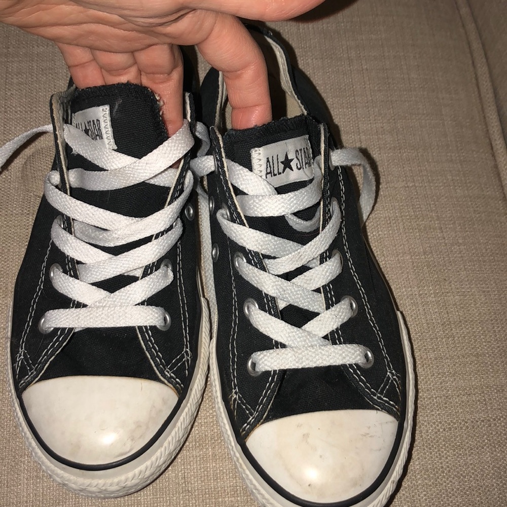 Black low top all star converse